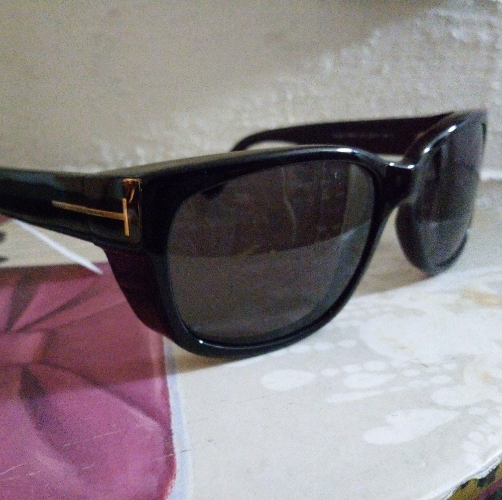 Tom Ford 'carson'